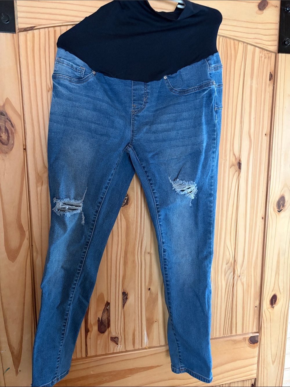 Ninth and Main Blue Maternity Skinny Jeans with Black Support Waistband